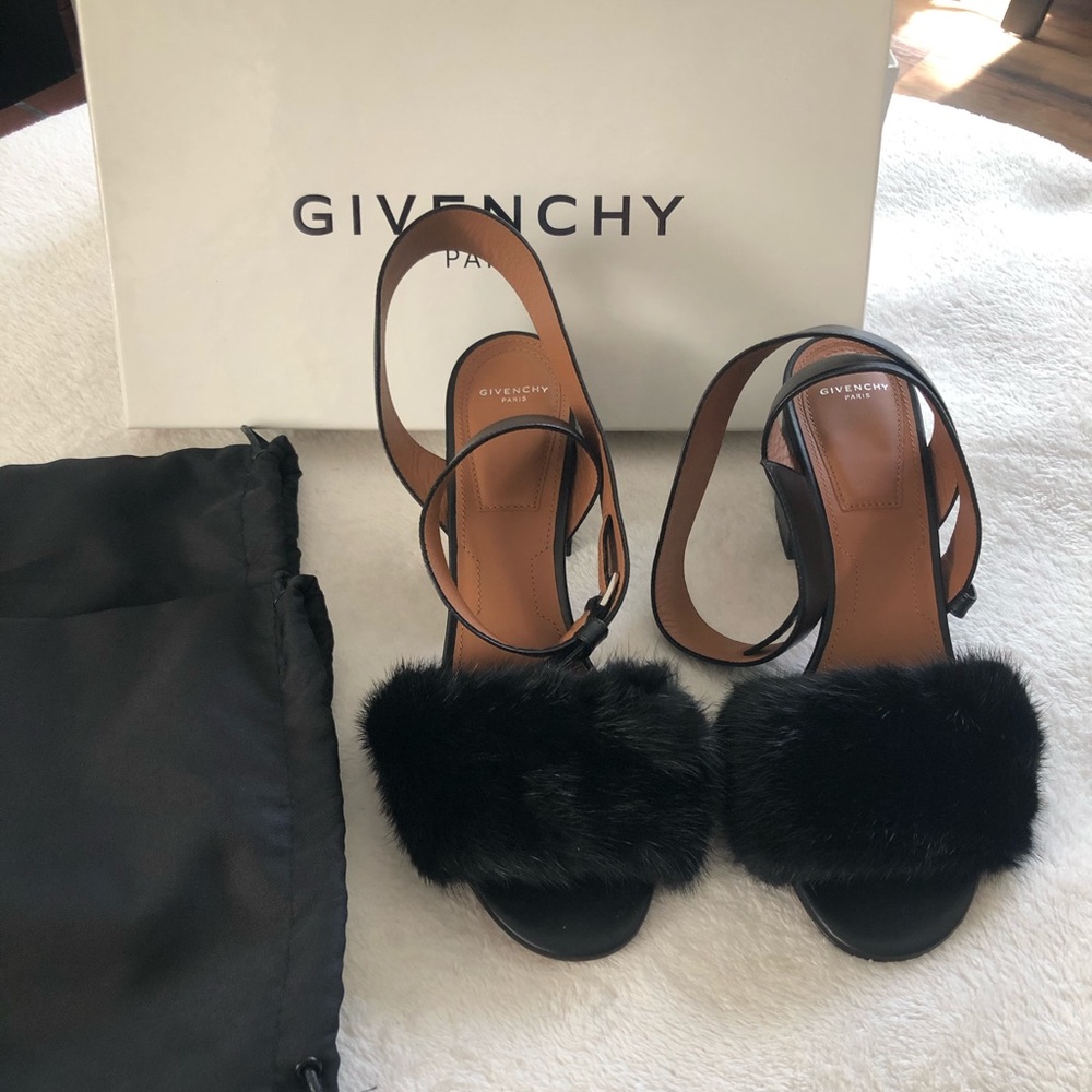 Givenchy mink sandals. Never worn. Size 39.